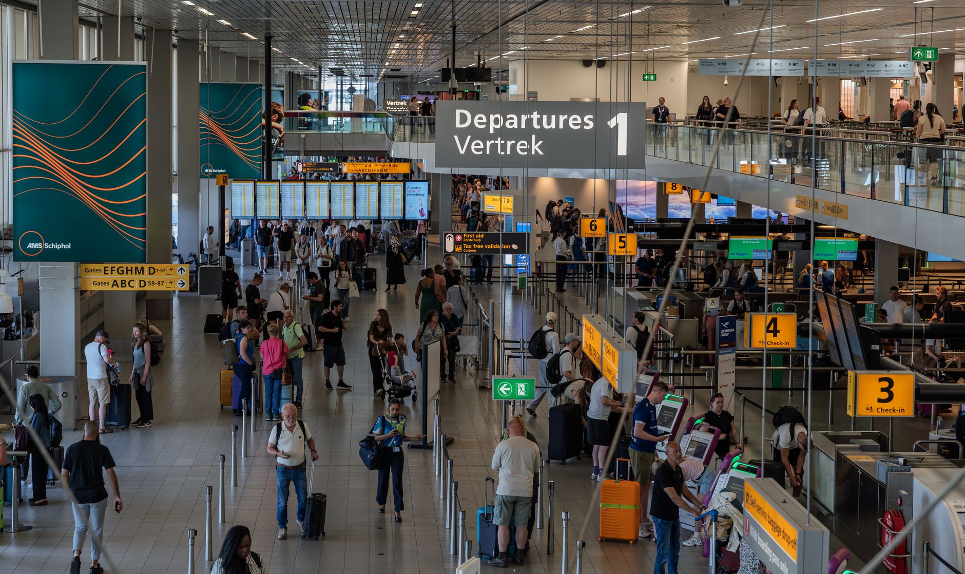 Flights that fit the dates with Nomads Wanderer
