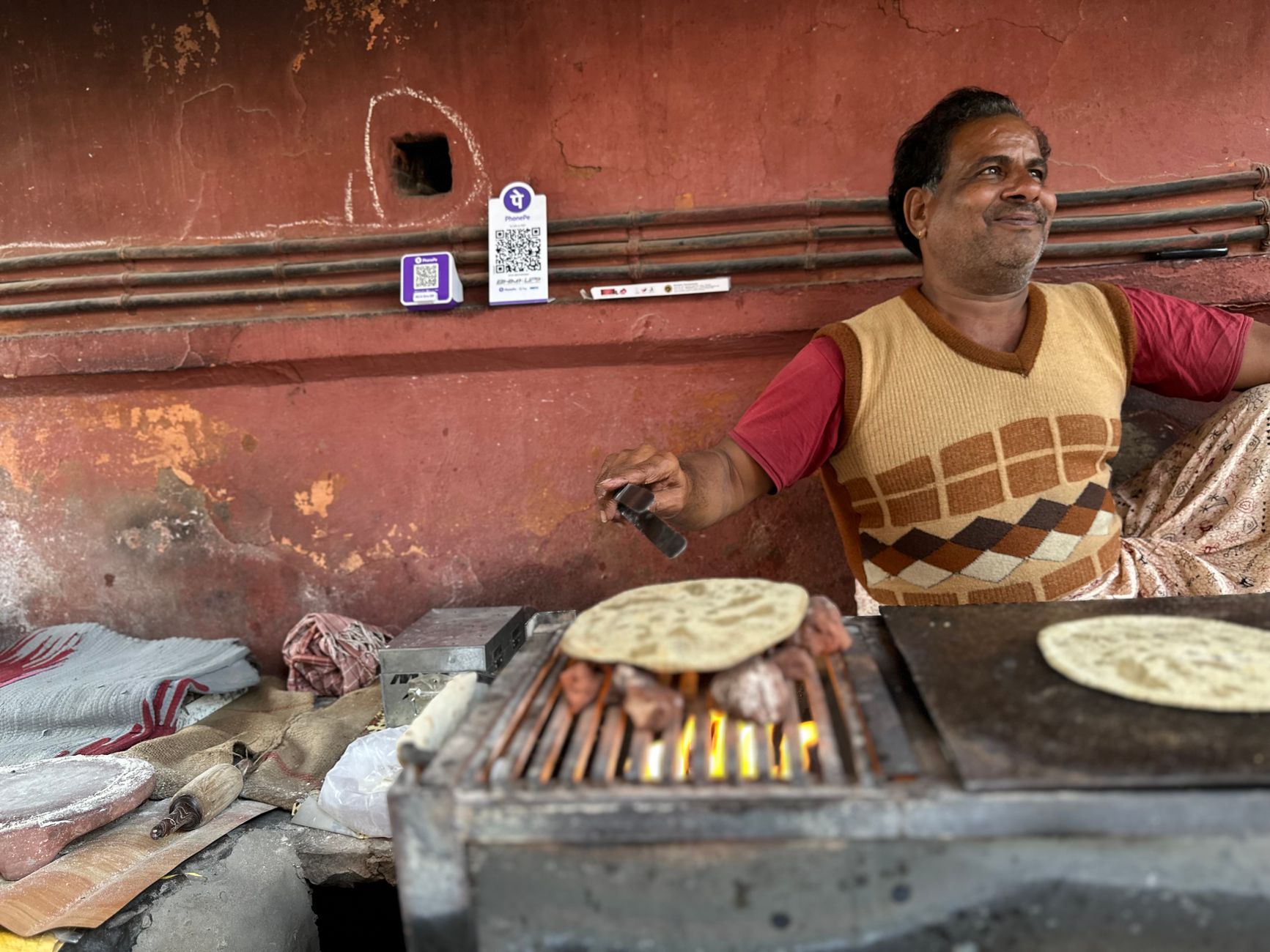 Discover Varanasi: India's Spiritual Hub - Photo 4