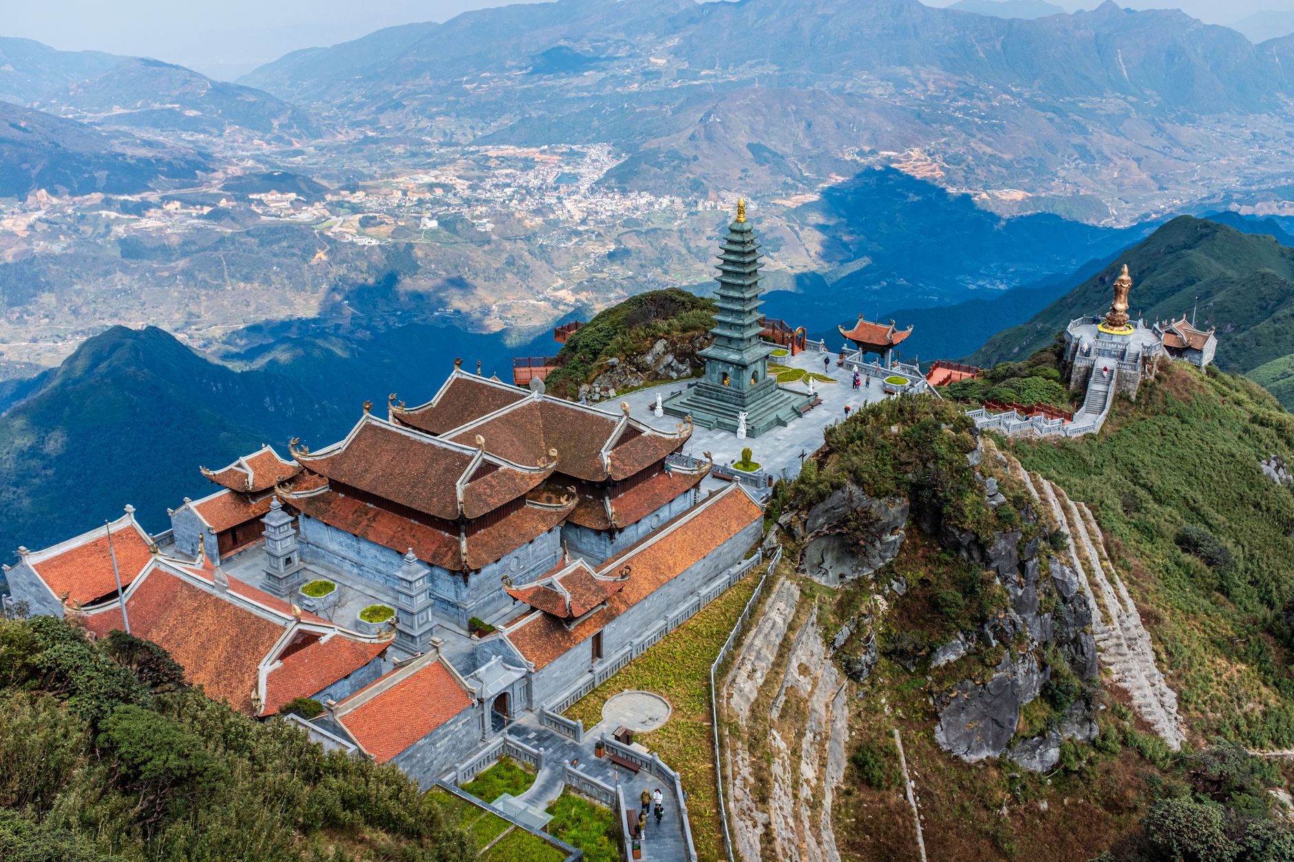 Backpacking in Vietnam - Photo 2
