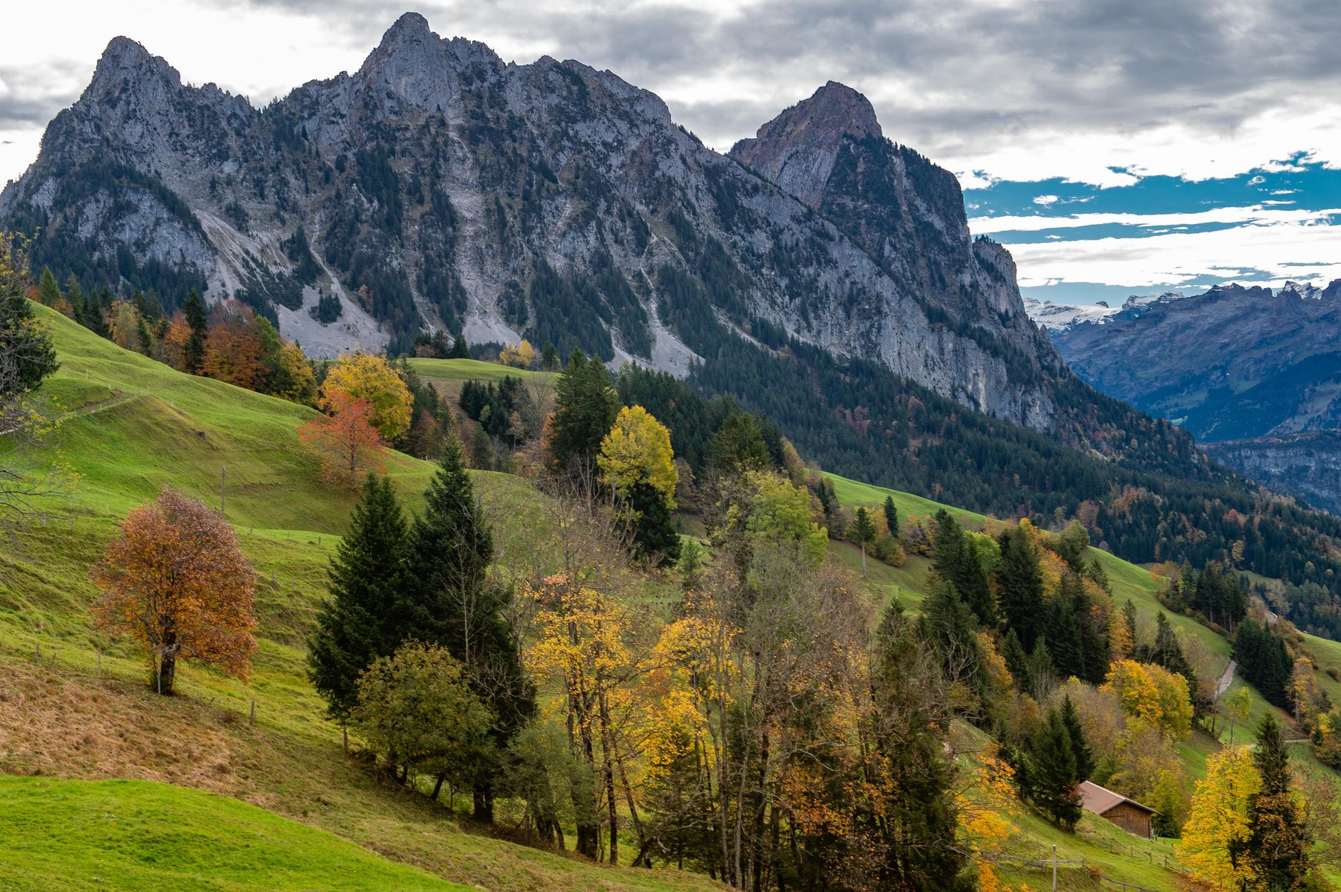 Switzerland: Mountain & Hill Station Escapes Complete Travel Guide for Indian Travelers - Photo 4