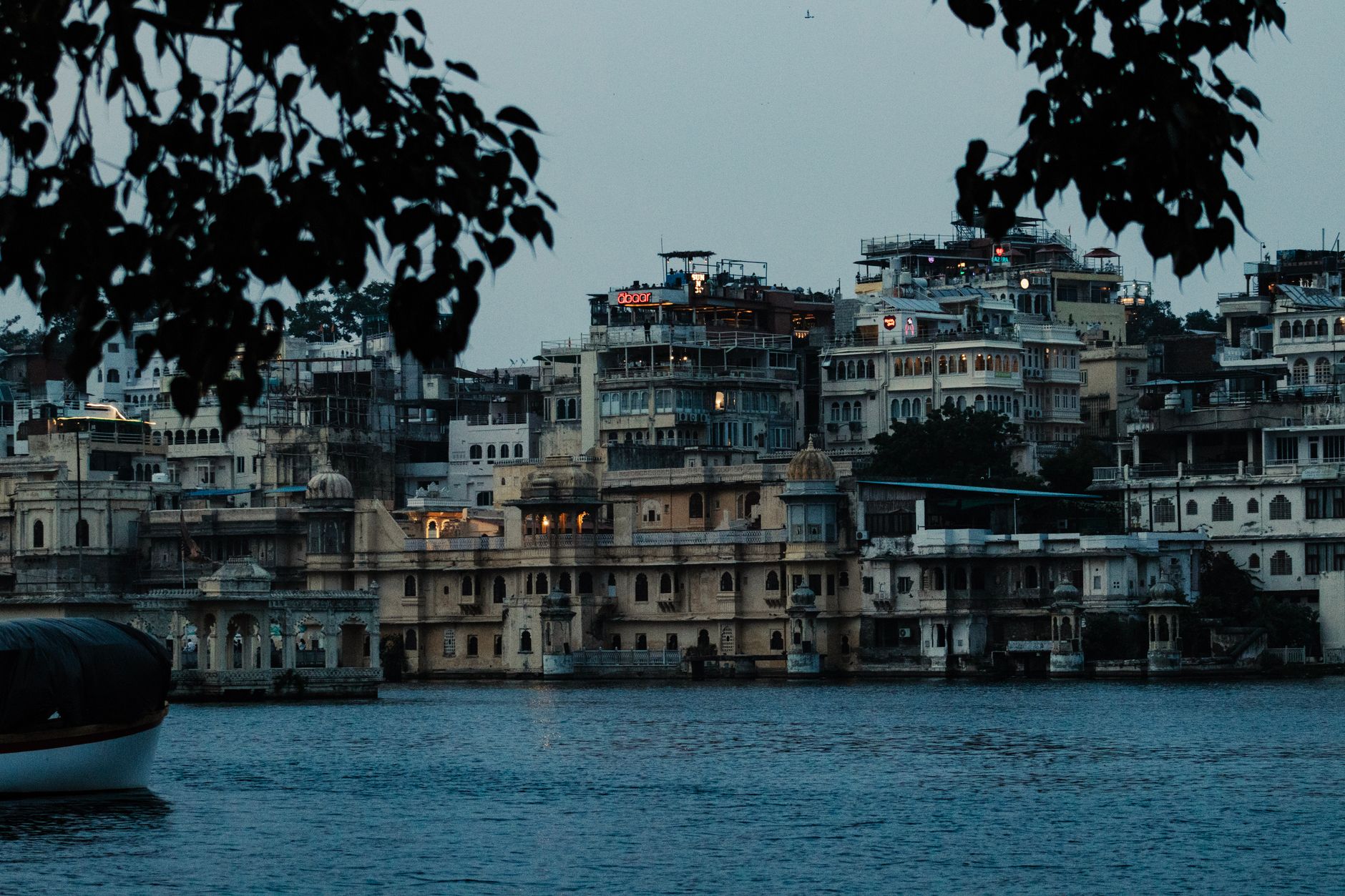 2026 Indian Honeymoon Planning Guide: From Booking to Dream Experiences