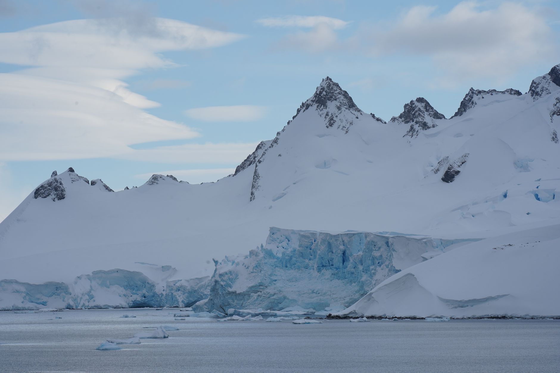 Backpacking Antarctica 2026: Ultimate Indian Guide, Costs & Itinerary - Photo 2