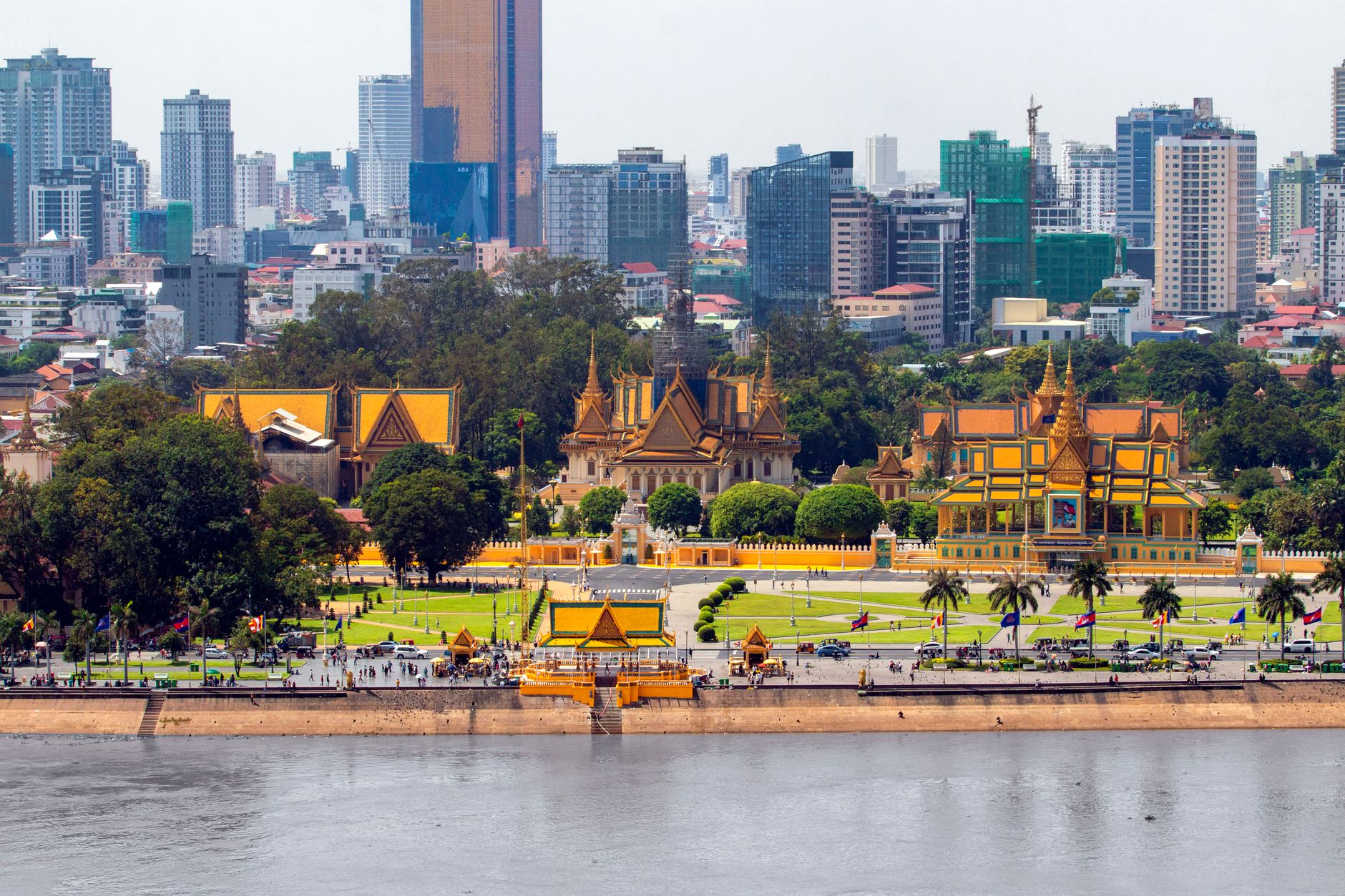 Solo Travel in Cambodia - Photo 4